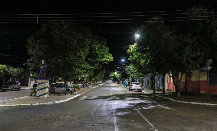 Pela primeira vez, mais de 50% das luminárias dos municípios paranaenses são LED