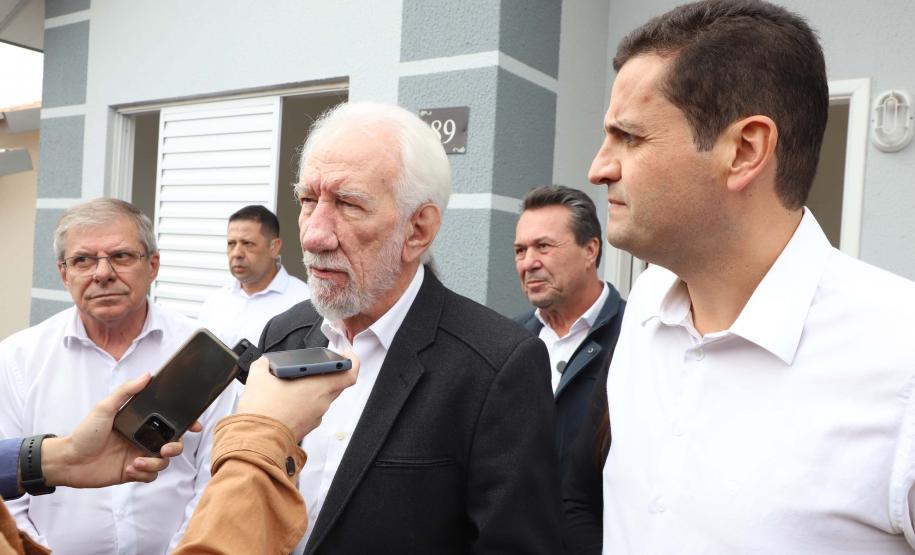 Darci Piana entrega residencial com 120 casas a famílias de Nova Londrina