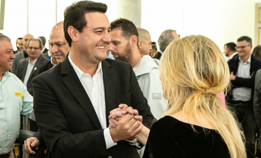 Curitiba, 24 de junho de 2024 - Governador Carlos Massa Ratinho Junior anunciou investimentos de R$ 505 milhões em energia e infraestrutura de gás canalizado para acelarar o crescimento do Paraná.