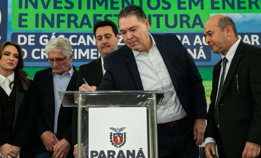 Curitiba, 24 de junho de 2024 - Governador Carlos Massa Ratinho Junior anunciou investimentos de R$ 505 milhões em energia e infraestrutura de gás canalizado para acelarar o crescimento do Paraná.