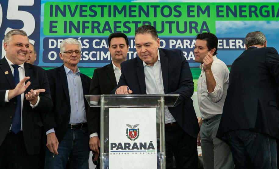 Curitiba, 24 de junho de 2024 - Governador Carlos Massa Ratinho Junior anunciou investimentos de R$ 505 milhões em energia e infraestrutura de gás canalizado para acelarar o crescimento do Paraná.