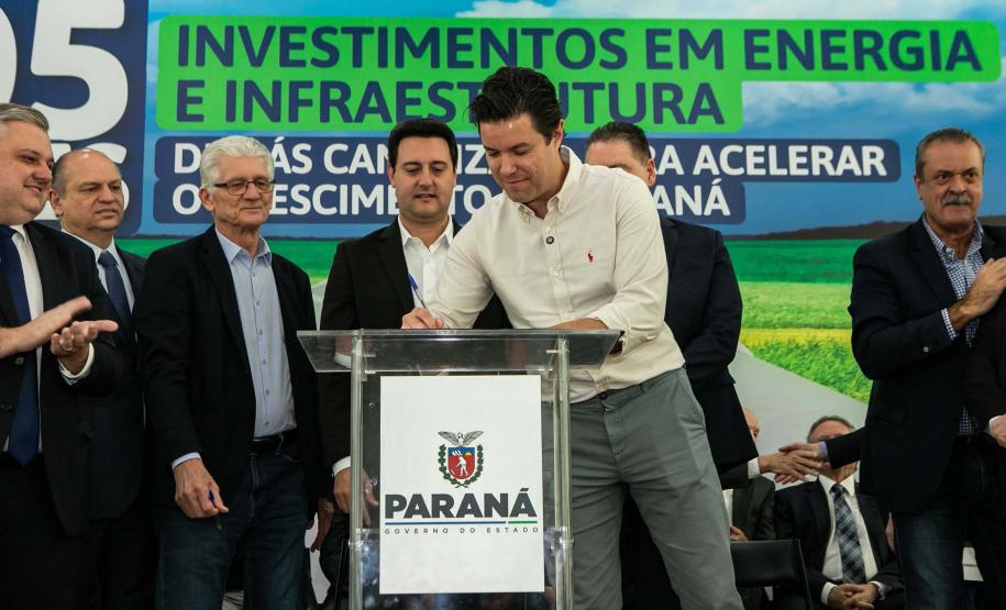 Curitiba, 24 de junho de 2024 - Governador Carlos Massa Ratinho Junior anunciou investimentos de R$ 505 milhões em energia e infraestrutura de gás canalizado para acelarar o crescimento do Paraná.