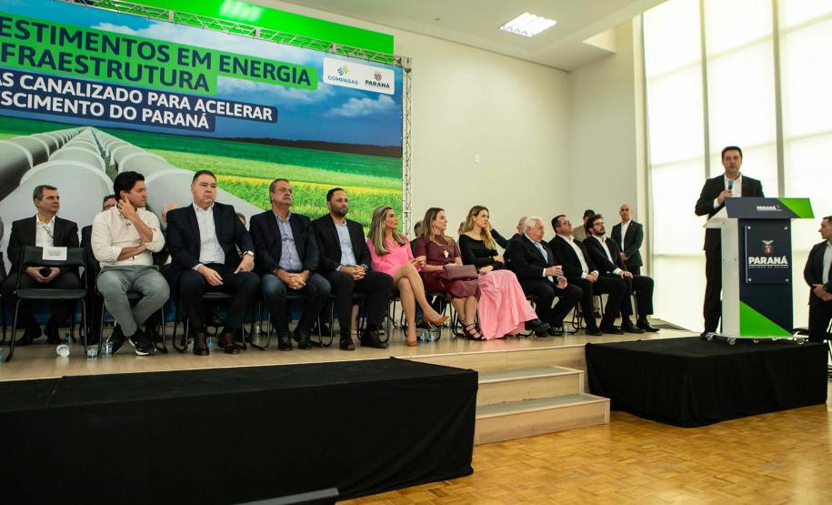 Curitiba, 24 de junho de 2024 - Governador Carlos Massa Ratinho Junior anunciou investimentos de R$ 505 milhões em energia e infraestrutura de gás canalizado para acelarar o crescimento do Paraná.