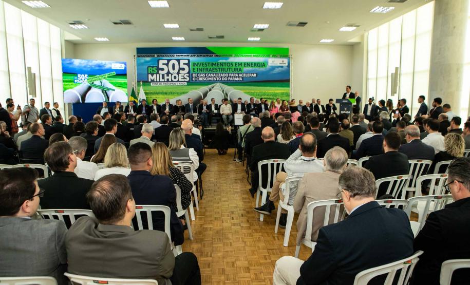 Curitiba, 24 de junho de 2024 - Governador Carlos Massa Ratinho Junior anunciou investimentos de R$ 505 milhões em energia e infraestrutura de gás canalizado para acelarar o crescimento do Paraná.