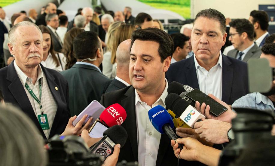 Curitiba, 24 de junho de 2024 - Governador Carlos Massa Ratinho Junior anunciou investimentos de R$ 505 milhões em energia e infraestrutura de gás canalizado para acelarar o crescimento do Paraná.