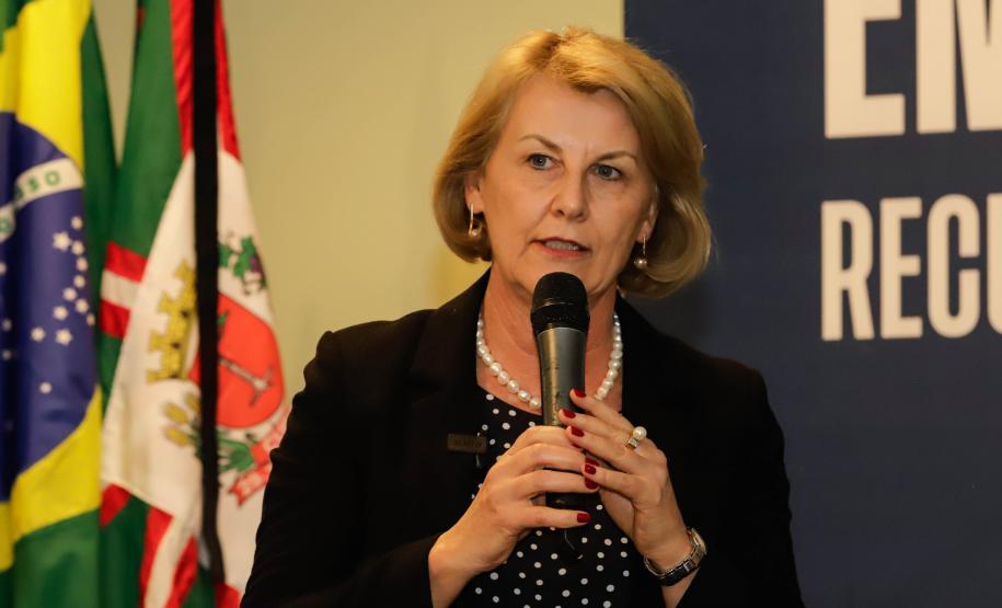 Curitiba, 17 de junho de 2024 - O governador Carlos Massa Ratinho Jr., anuncia a liberação de verbas para pavimentação, restauração de praça e obras de saneamento em Curitiba.