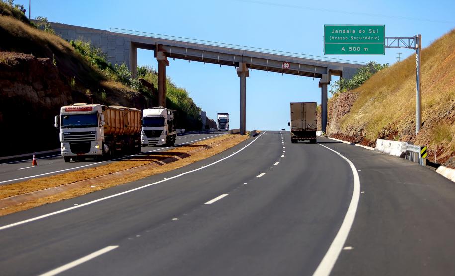 Governador inaugura novo contorno rodoviário de Jandaia do Sul