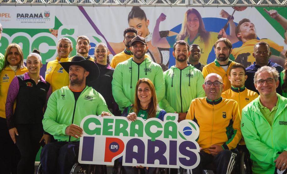 Governador em exercício Darci Piana participa do evento Transformando Pessoas, Formando Vencedores, evento que reuniu atletas e técnicos paranaenses que vão participar dos Jogos Olímpicos e Paralímpicos de Paris 2024.