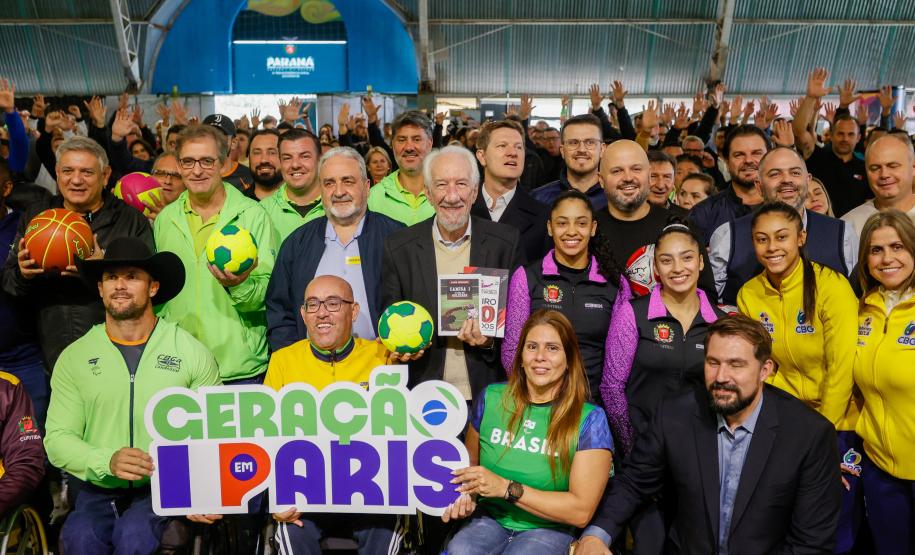 Governador em exercício Darci Piana participa do evento Transformando Pessoas, Formando Vencedores, evento que reuniu atletas e técnicos paranaenses que vão participar dos Jogos Olímpicos e Paralímpicos de Paris 2024.
