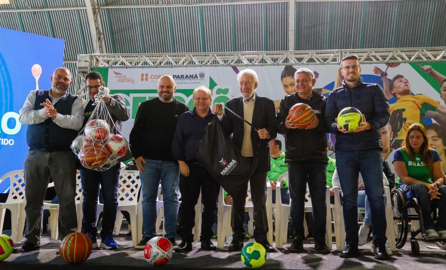 Governador em exercício Darci Piana participa do evento Transformando Pessoas, Formando Vencedores, evento que reuniu atletas e técnicos paranaenses que vão participar dos Jogos Olímpicos e Paralímpicos de Paris 2024.