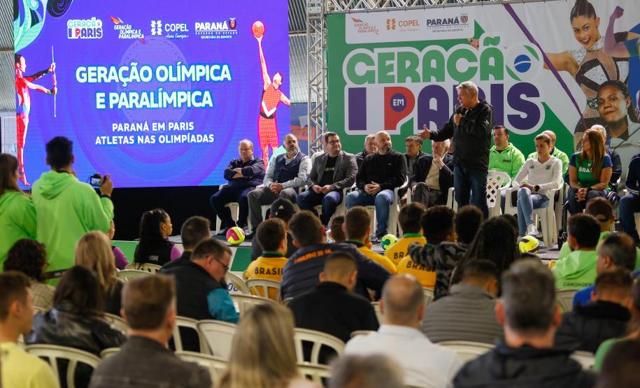 Governador em exercício Darci Piana participa do evento Transformando Pessoas, Formando Vencedores, evento que reuniu atletas e técnicos paranaenses que vão participar dos Jogos Olímpicos e Paralímpicos de Paris 2024.