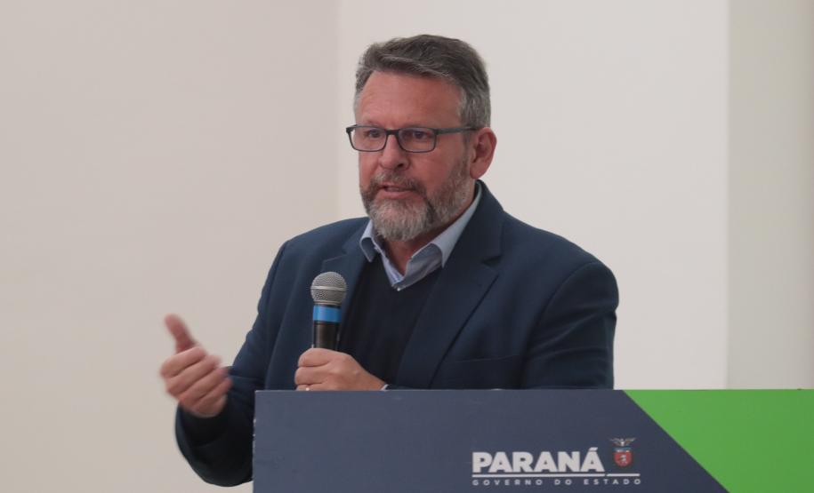 O governador em exercício Darci Piana e o presidente da Sanepar, Wilson Bley, anunciam nesta terça-feira (02) um pacote de investimento em saneamento rural e urbano e distribuição de água, além da conclusão de obras emblemáticas do setor.