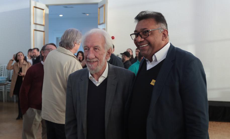 O governador em exercício Darci Piana e o presidente da Sanepar, Wilson Bley, anunciam nesta terça-feira (02) um pacote de investimento em saneamento rural e urbano e distribuição de água, além da conclusão de obras emblemáticas do setor.