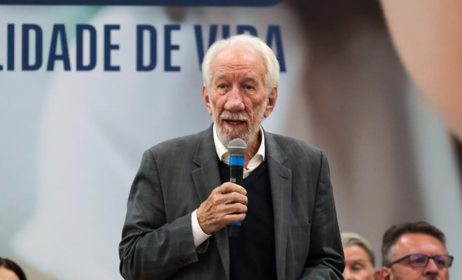 O governador em exercício Darci Piana e o presidente da Sanepar, Wilson Bley, anunciam nesta terça-feira (02) um pacote de investimento em saneamento rural e urbano e distribuição de água, além da conclusão de obras emblemáticas do setor.