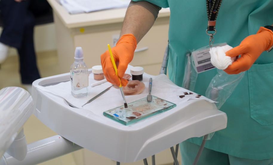 Ambulatório de próteses faciais reconstrutivas do Hospital de Reabilitação do Paraná