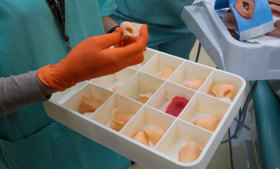 Ambulatório de próteses faciais reconstrutivas do Hospital de Reabilitação do Paraná