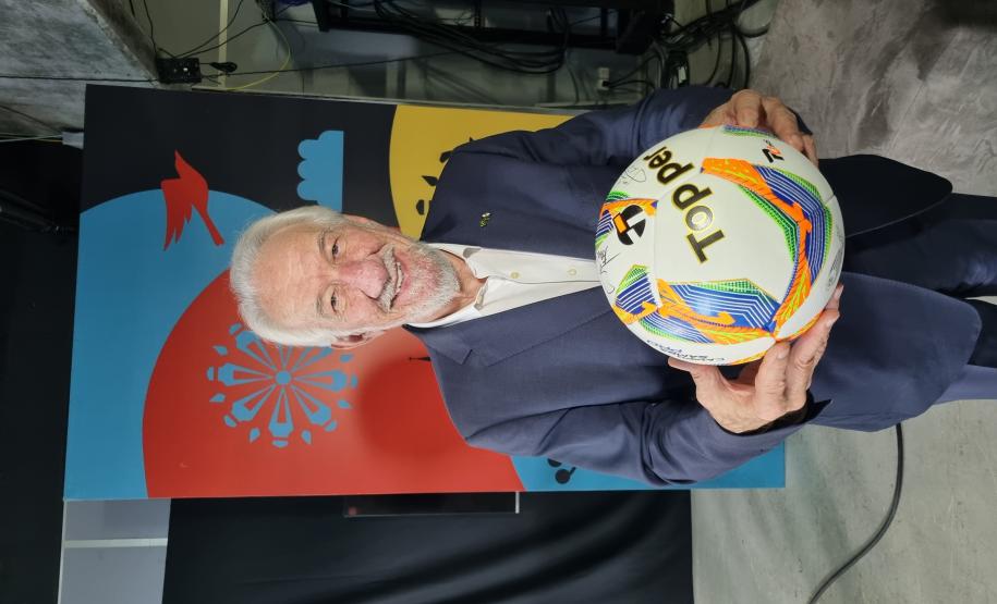 Piana destaca sucesso da 2ª divisão do Paranaense na TV Paraná Turismo em premiação