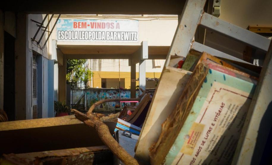 Rio Grande do Sul - Governo do Estado realiza limpeza da Escola Estadual Professora Leopolda Barnewitz. Foto: Pablo Reis/SPGG