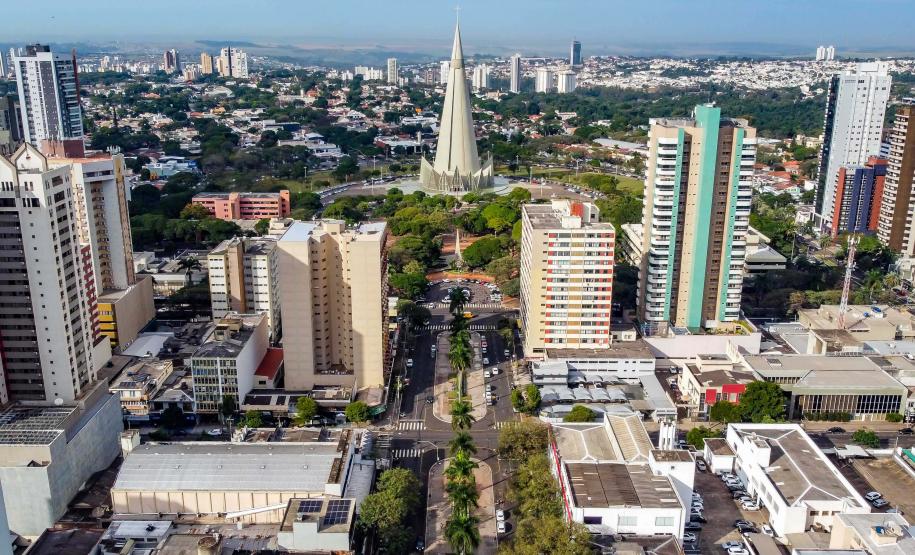 Paraná é 4º melhor estado do Índice de Progresso Social, com destaque em moradia e meio ambiente - Na foto, Maringá, - Avenida Getúlio Vargas