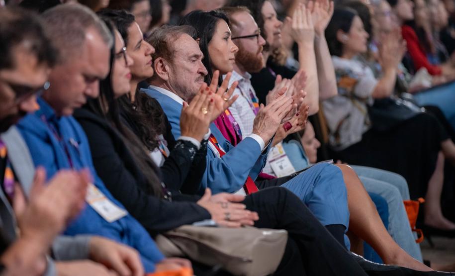 Paraná discute diretrizes para a ciência, tecnologia e inovação em conferência em Brasília