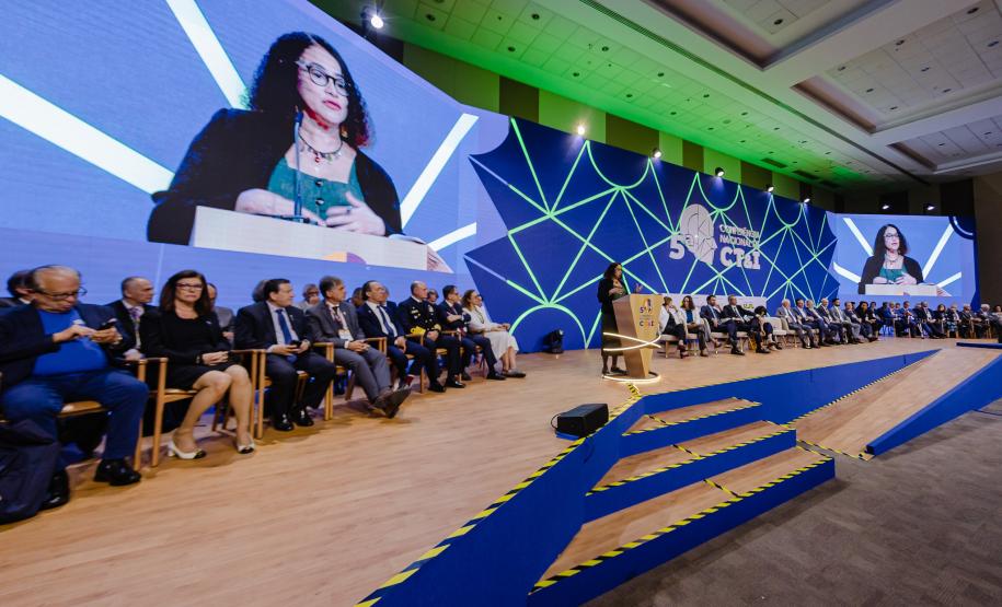 Paraná discute diretrizes para a ciência, tecnologia e inovação em conferência em Brasília