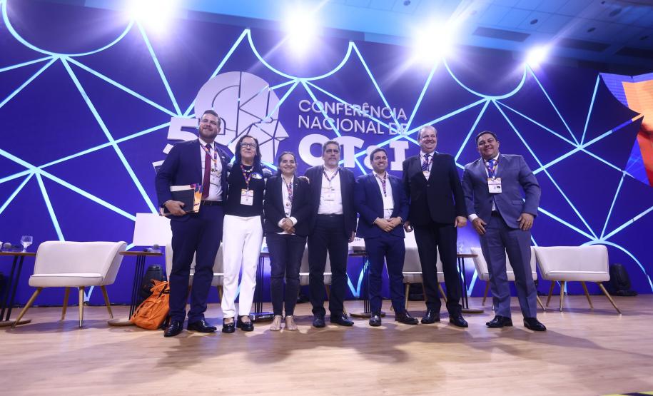 Paraná discute diretrizes para a ciência, tecnologia e inovação em conferência em Brasília