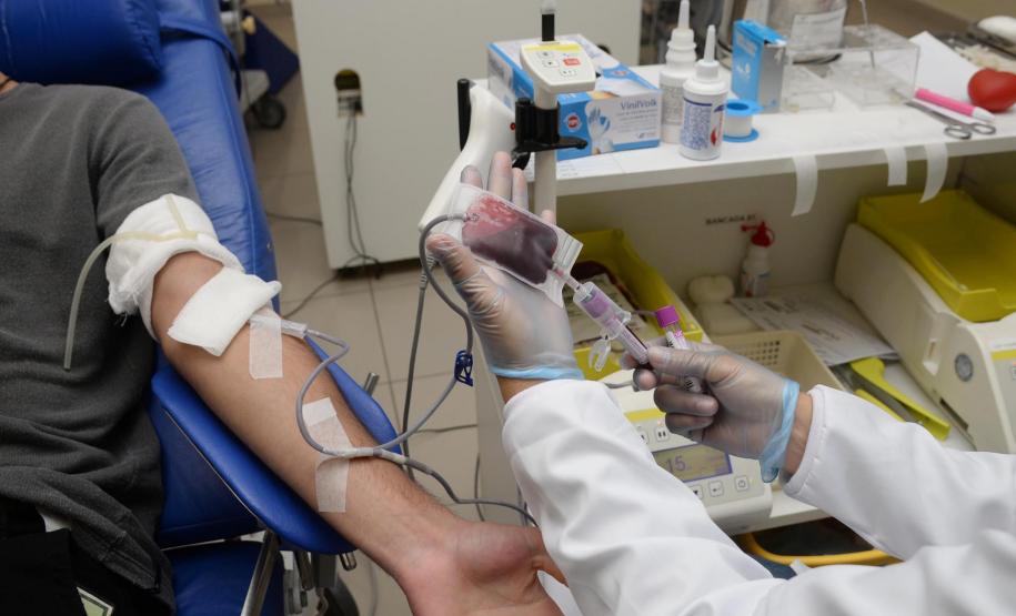 Com baixo estoque para sangues tipo O+ e O-, Paraná solicita doação de sangue