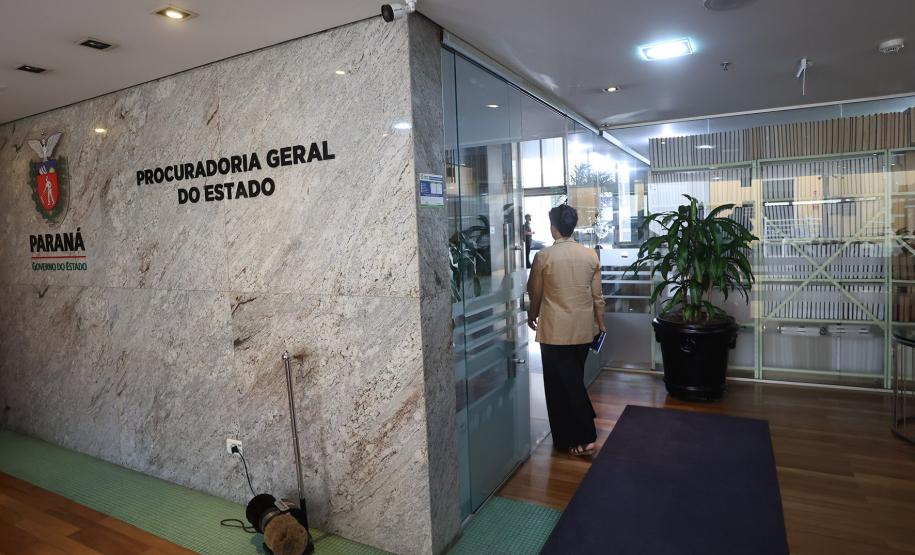 Edital do concurso da PGE com salário de R$ 32 mil é publicado; inscrições começam em agosto