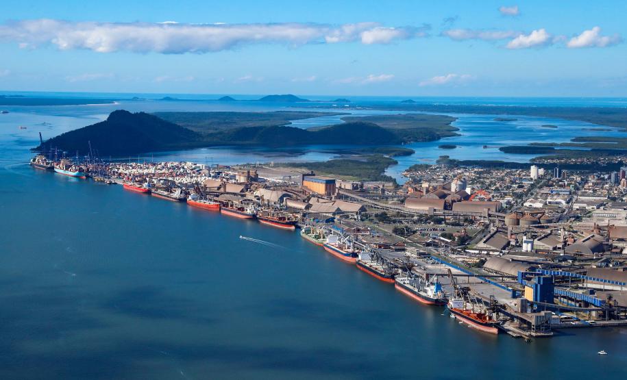 Paraná amplia destinos de exportações: são 2.081 produtos para 215 mercados