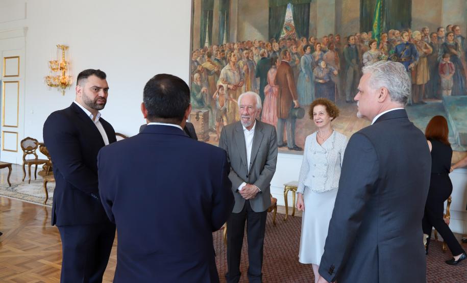 O vice-governador Darci Piana recebe nesta terca-feira (20), o embaixador da Costa Rica, Norman Lizano no Palacio Iguacu.