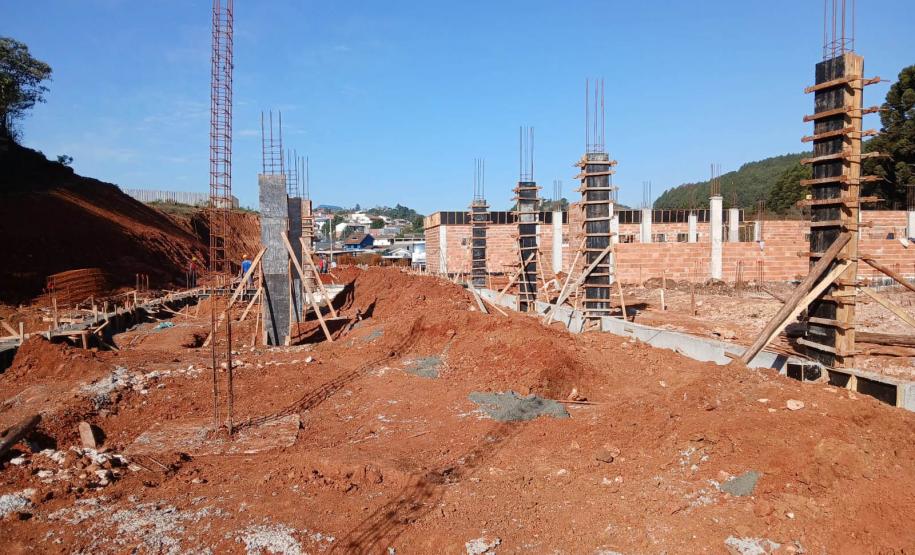 Ambulatório Médico de Especialidades (AME) Universitário de Ponta Grossa já atingiu 36% de execução da obra.