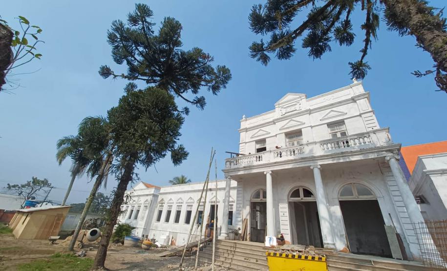 Ambulatório Médico de Especialidades (AME) Universitário de Ponta Grossa já atingiu 36% de execução da obra.