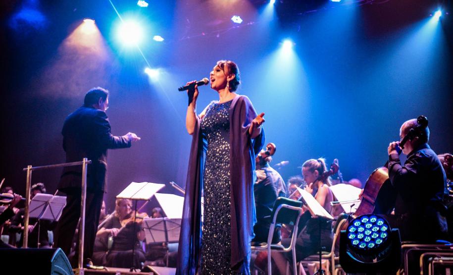 Centro Cultural Teatro Guaíra - Pop Music in Concert – Na quinta (4) às 20h30, Sandra Ávila e grandes cantores convidados, se reúnem com a renomada Orquestra Cordas do Iguaçu, em uma apresentação que combina a potência da música pop com a sofisticação da música orquestral - Foto: Divulgação