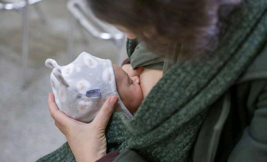 Rede de aleitamento materno e hospitais certificados ajudam milhares de bebês todos os anos - A Secretaria de Estado da Saúde (Sesa) possui a Rede Estadual de Bancos de Leite Humano, que atualmente conta com 15 bancos de leite humano (BLH) e 15 postos de coleta (PCLH) em todo Estado