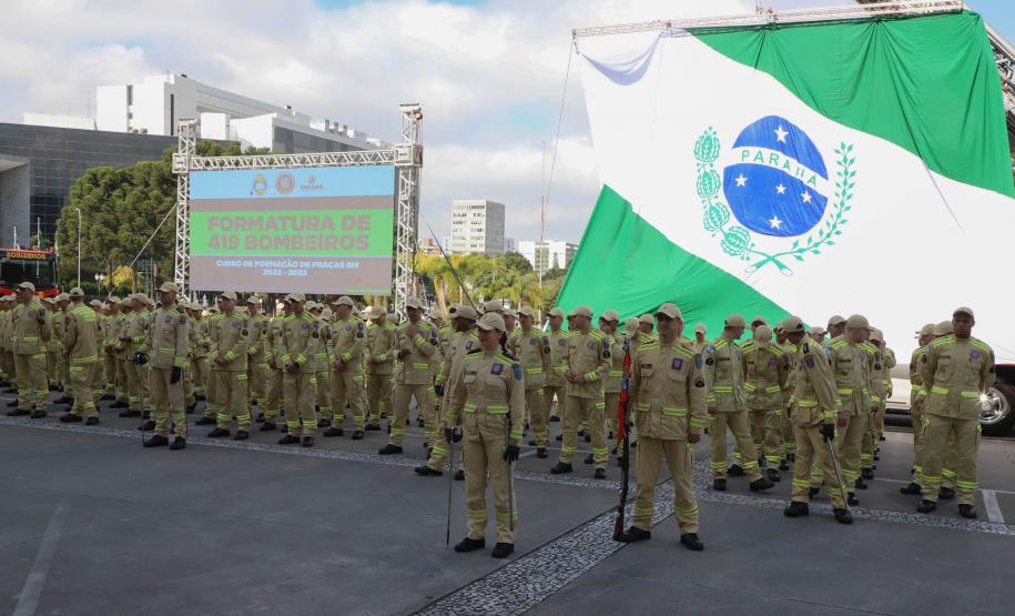 Governador Ratinho Junior autoriza promoção de 106 PMs e 20 bombeiros militares