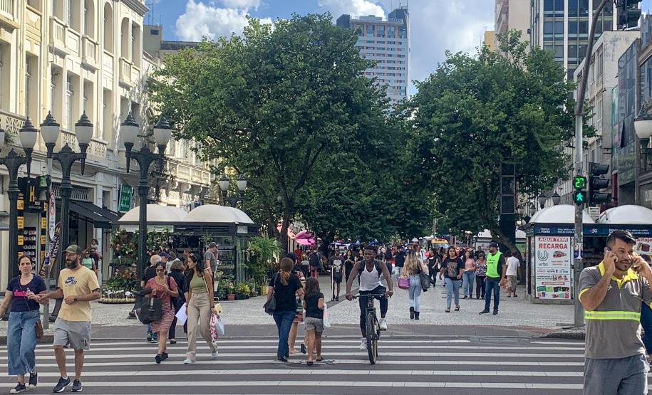 11,8 milhões de pessoas: IBGE aponta Paraná com a 5ª maior população do Brasil em 2024