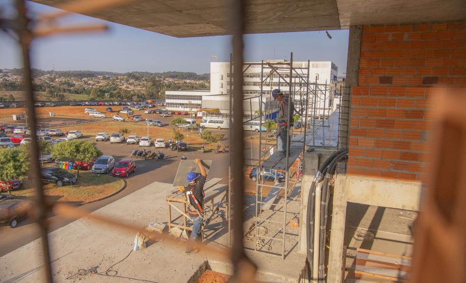 Ambulatório Médico de Especialidades (AME) Universitário de Ponta Grossa já atingiu 36% de execução da obra.