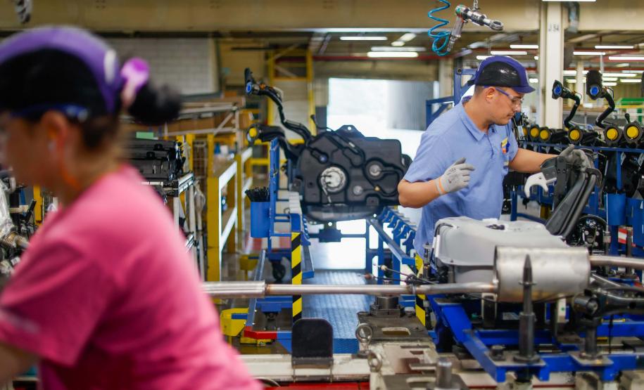 790 mil pessoas: Paraná atinge maior número de trabalhadores na indústria da história