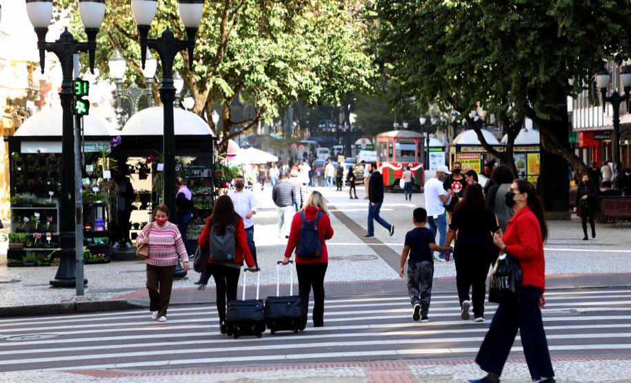 11,8 milhões de pessoas: IBGE aponta Paraná com a 5ª maior população do Brasil em 2024