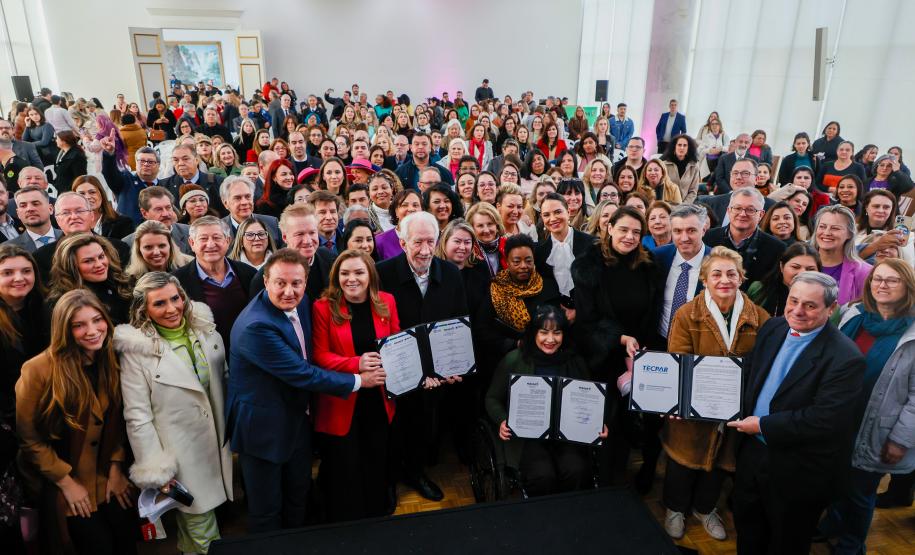 Empresas e instituições do Paraná podem aderir ao selo que reconhece ações pelas mulheres