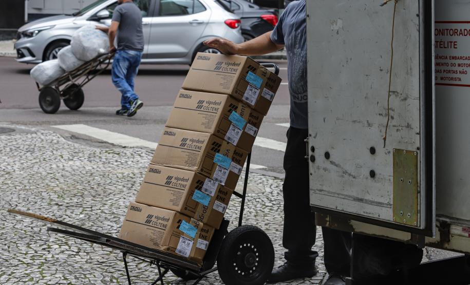 Com R$ 156 bilhões, Paraná tem a maior receita bruta de serviços do Sul do Brasil