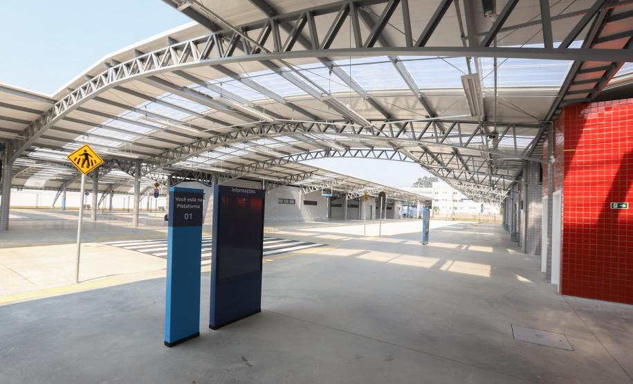 Ratinho Junior inaugura novo terminal metropolitano de São José dos Pinhais