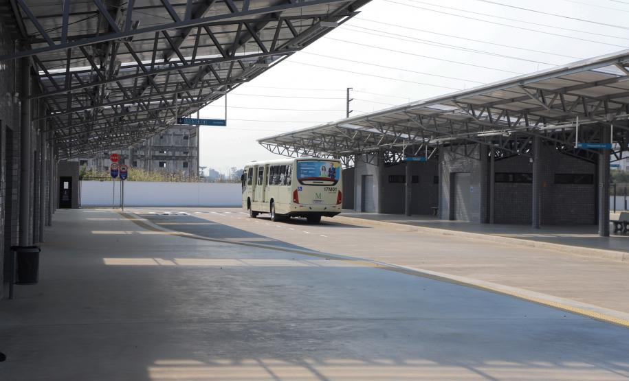 Ratinho Junior inaugura novo terminal metropolitano de São José dos Pinhais