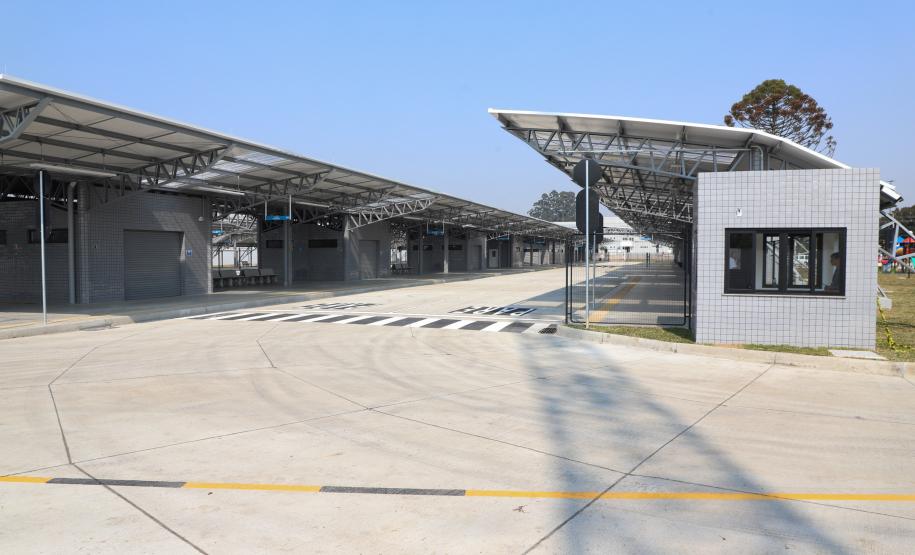 Ratinho Junior inaugura novo terminal metropolitano de São José dos Pinhais