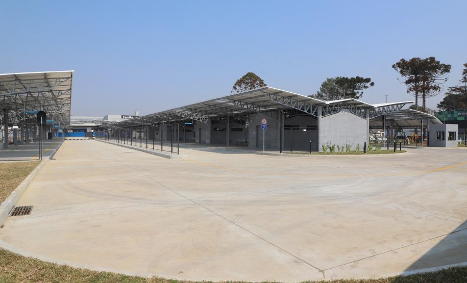 Ratinho Junior inaugura novo terminal metropolitano de São José dos Pinhais
