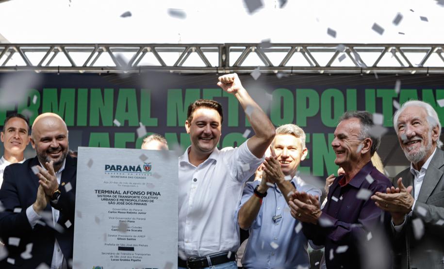 Ratinho Junior inaugura novo terminal metropolitano de São José dos Pinhais