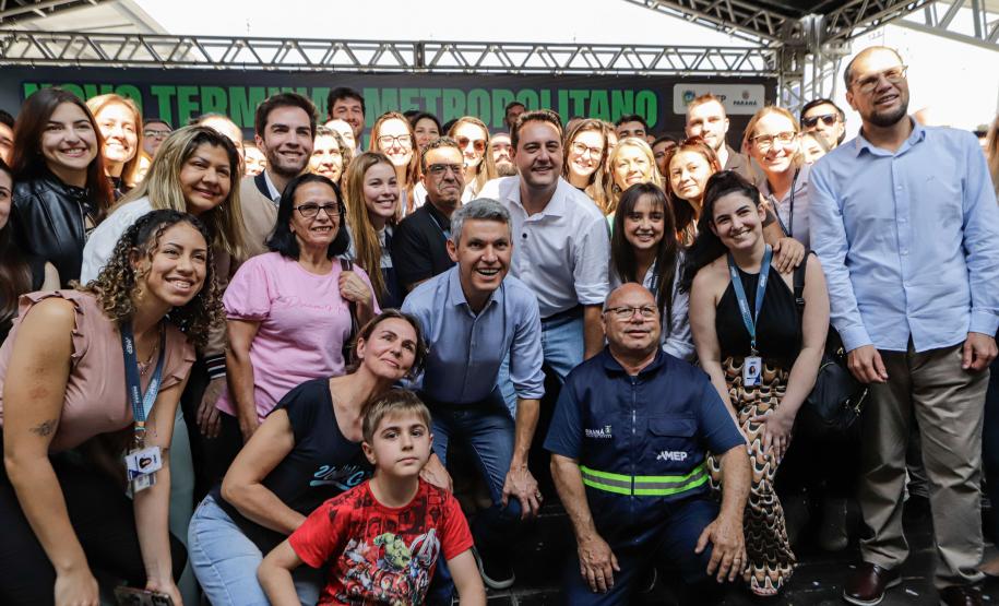 Ratinho Junior inaugura novo terminal metropolitano de São José dos Pinhais
