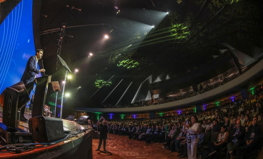 O governador Carlos Massa Ratinho Junior defendeu que o Paraná continue a explorar as suas potencialidades como um dos grandes produtores de alimento em escala global para continuar a promover o desenvolvimento socioeconômico do Estado.