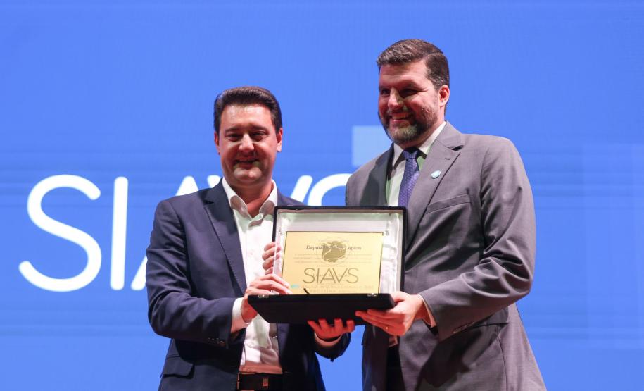 O governador Carlos Massa Ratinho Junior defendeu que o Paraná continue a explorar as suas potencialidades como um dos grandes produtores de alimento em escala global para continuar a promover o desenvolvimento socioeconômico do Estado.