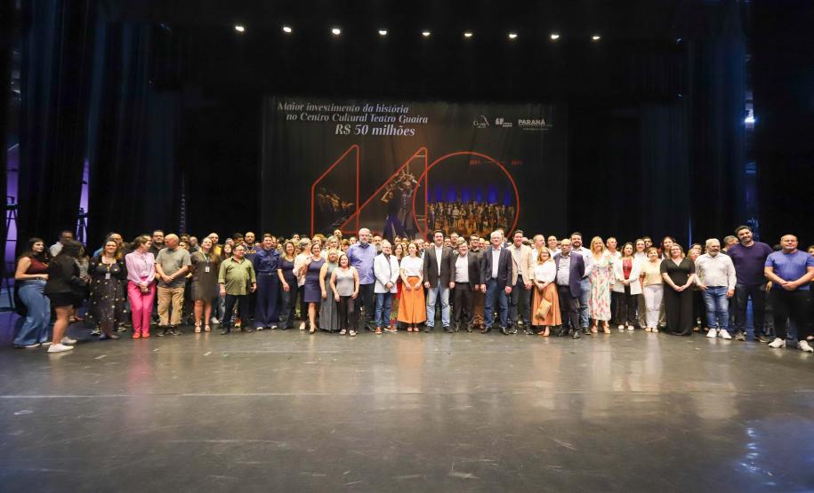 O governador Carlos Massa Ratinho Junior anuncia nesta quinta-feira (12) o repasse R$ 50 milhões para reforma, revitalização, adequação e modernização da estrutura do teatro, além da aquisição de novos equipamentos e instrumentos para Orquestra Sinfônica do Paraná